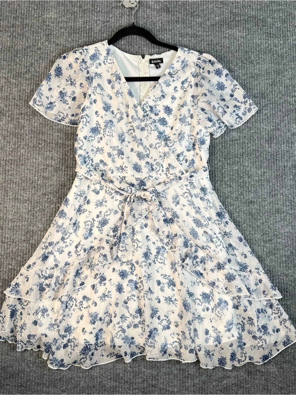 Zunie White and Blue Floral Tie-Waist Dress